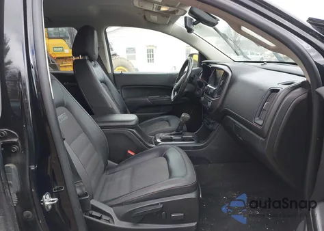 2018 GMC Canyon All Terrain W/Cloth z USA, uszkodzony, nr VIN 1GTG6CEN6J1134624